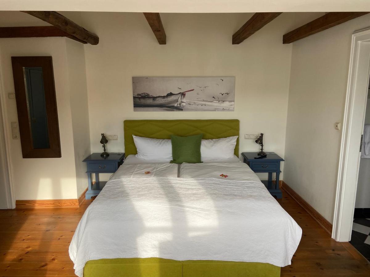 אאוריך Hotel Hochzeitshaus מראה חיצוני תמונה