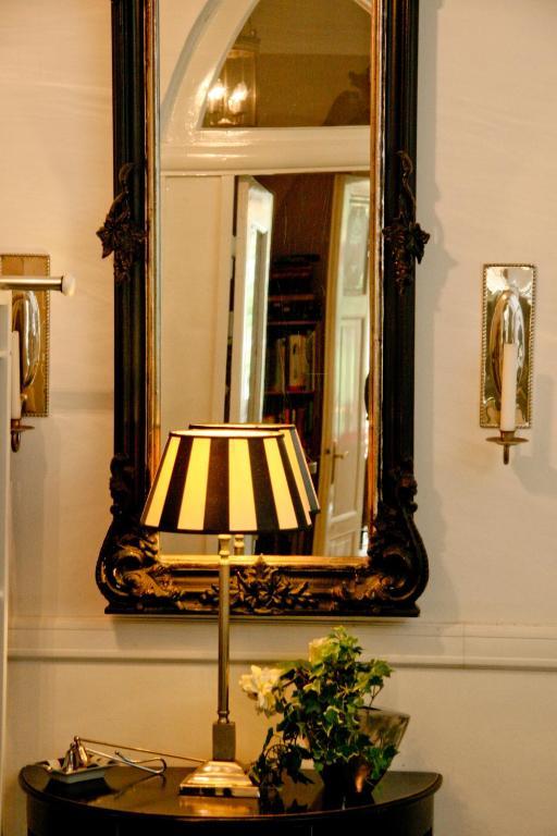 אאוריך Hotel Hochzeitshaus מראה חיצוני תמונה