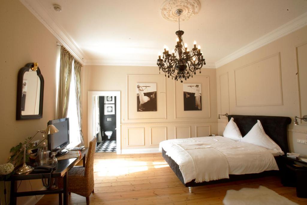 אאוריך Hotel Hochzeitshaus מראה חיצוני תמונה